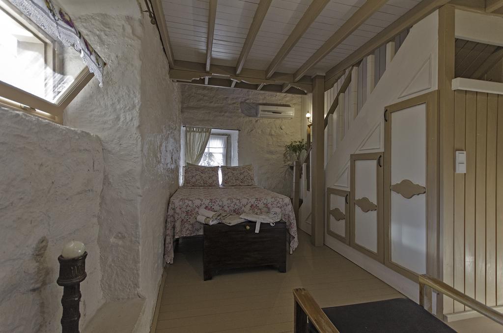 Lilyum Alacati - Tas Ev Exterior photo