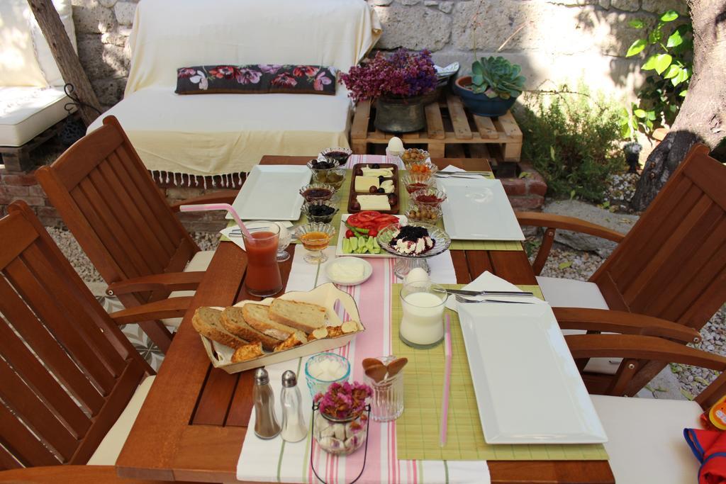 Lilyum Alacati - Tas Ev Exterior photo